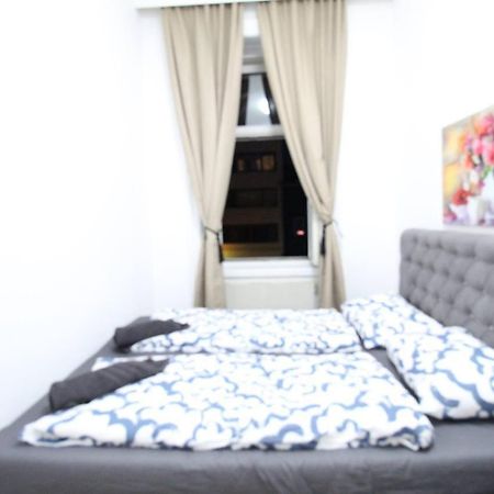 Modern Double Room Js A Відень Екстер'єр фото