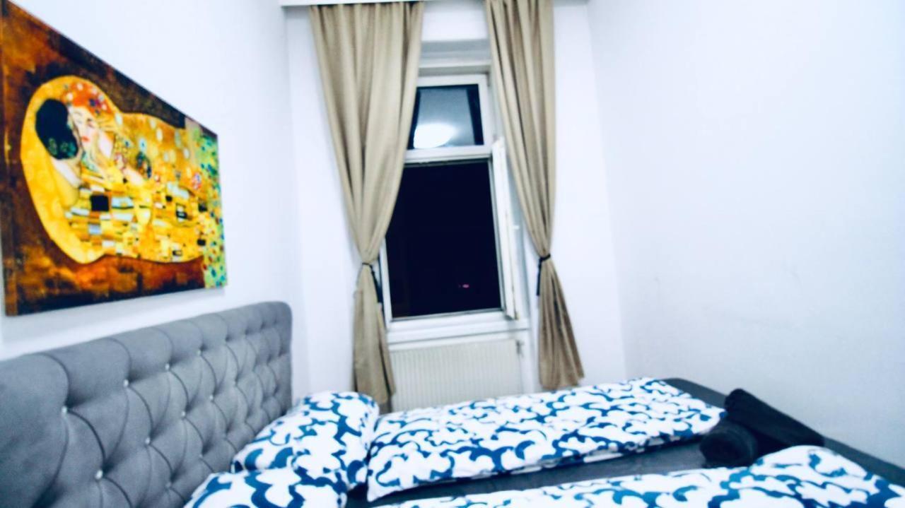 Modern Double Room Js A Відень Екстер'єр фото