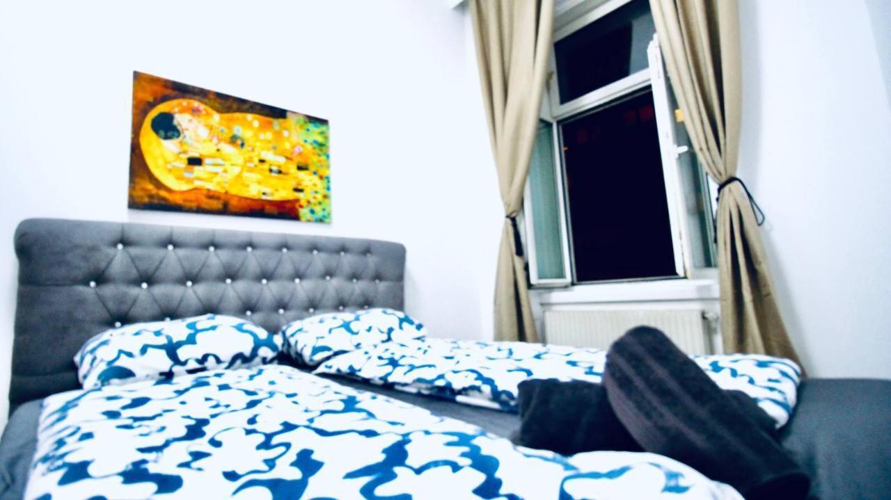Modern Double Room Js A Відень Екстер'єр фото